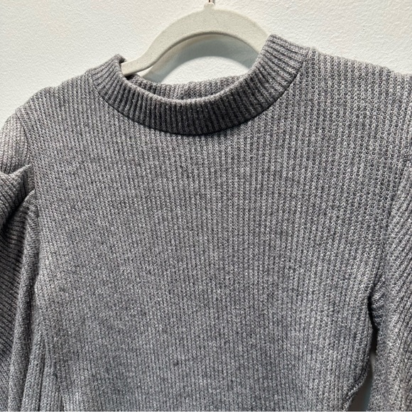 Akira Ribbed Puff Long Sleeve Mock Neck Gray Knit Bodysuit Women’s size S - Picture 4 of 8